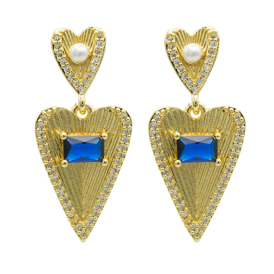 Aretes de chapa de oro texturizados con perla blanca y piedra azul